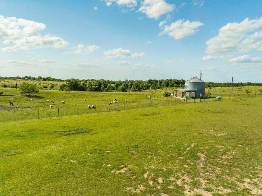 Silo House At Laughing Llama Farm Troy Exteriör bild